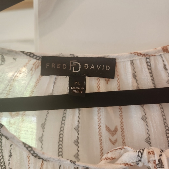 Arrow Top - Picture 2 of 3